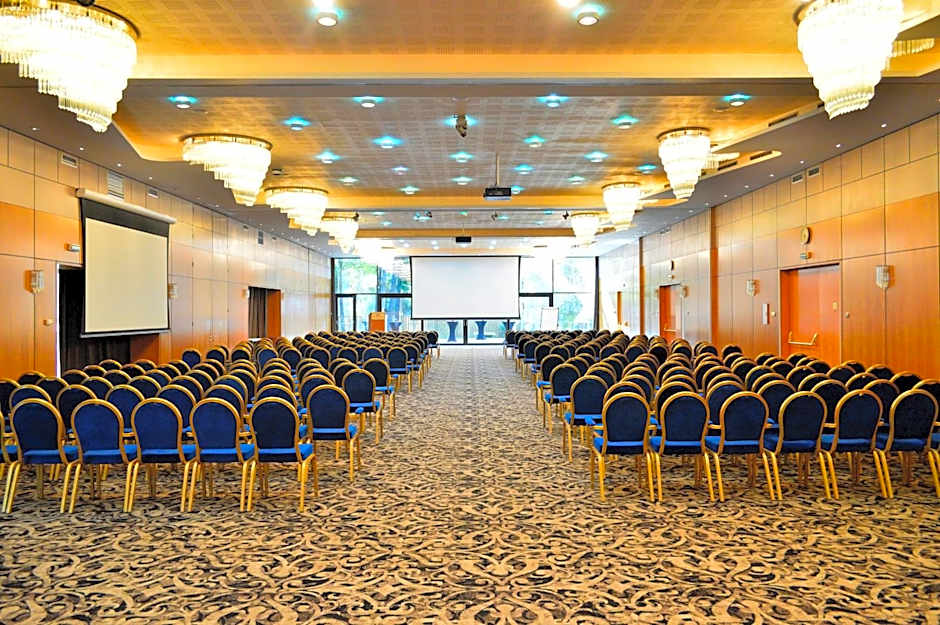 Crowne Plaza Bucharest By IHG