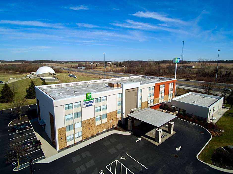 Holiday Inn Express & Suites Wapakoneta By IHG
