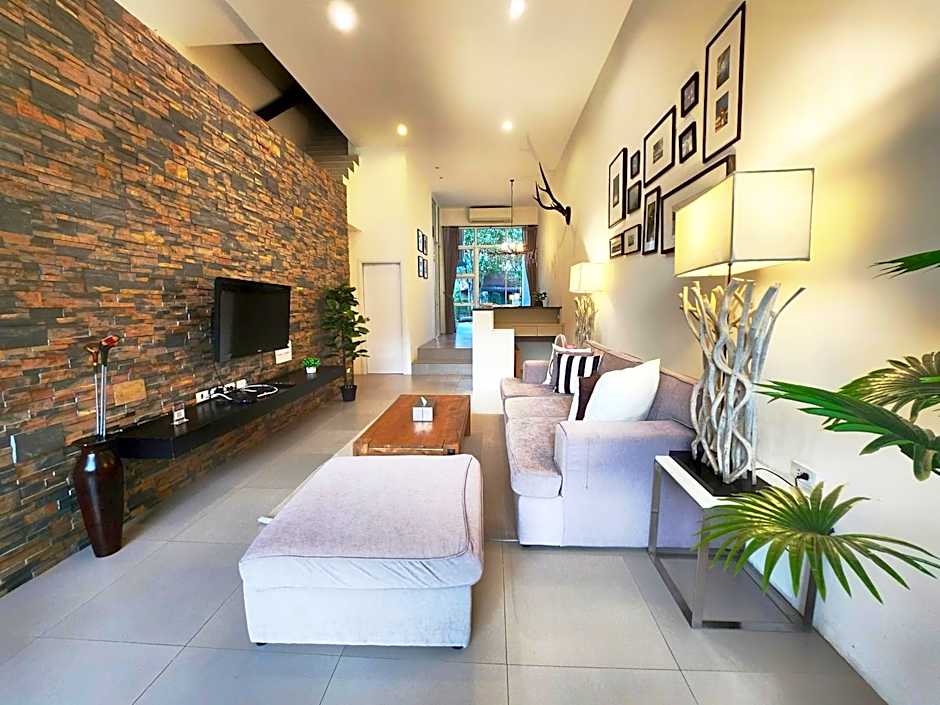 The Midst@ Royal hills Nakornayok