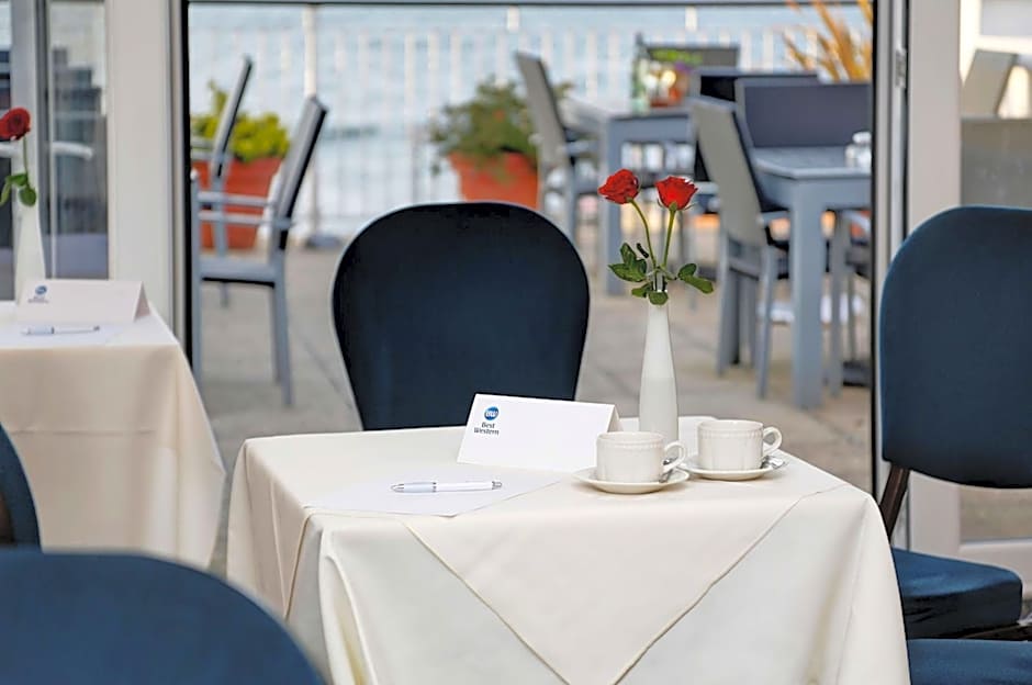 Best Western New Holmwood Hotel