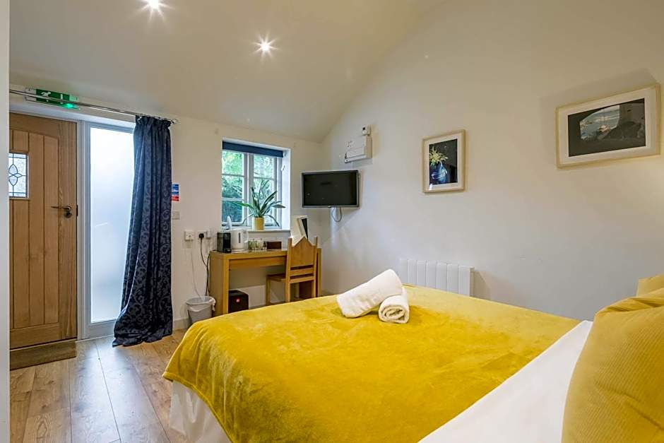 King Deluxe Ensuite with Courtyard View - Hawking