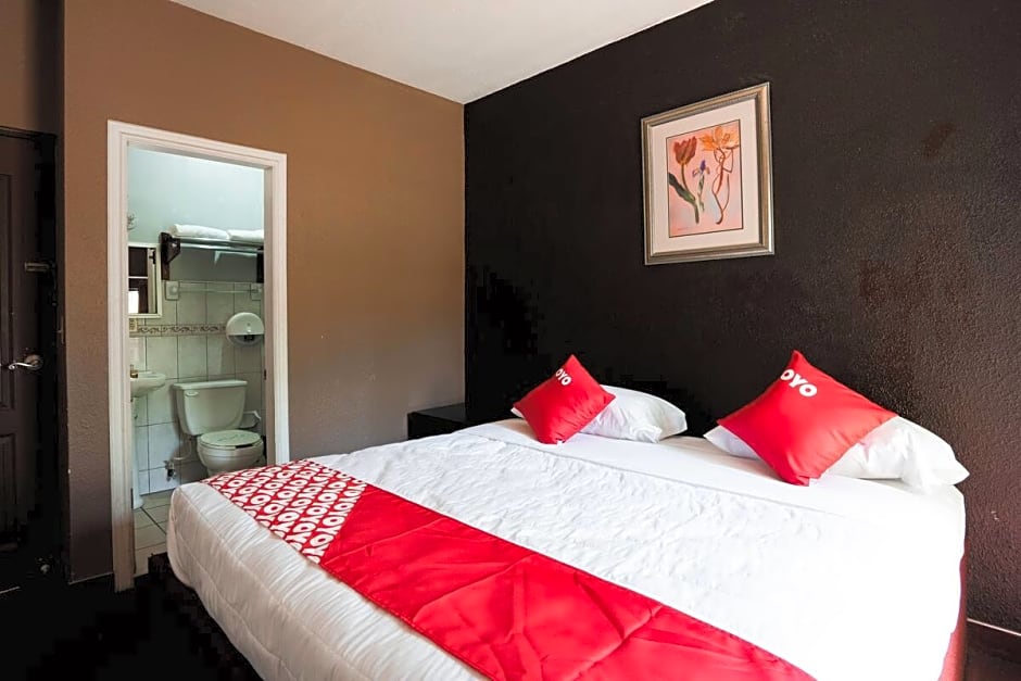 OYO Hotel CocoBeach