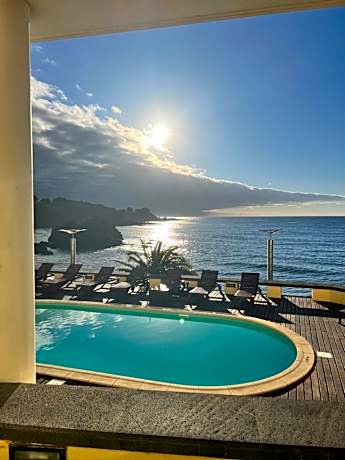 Vinha da Areia Beach Hotel