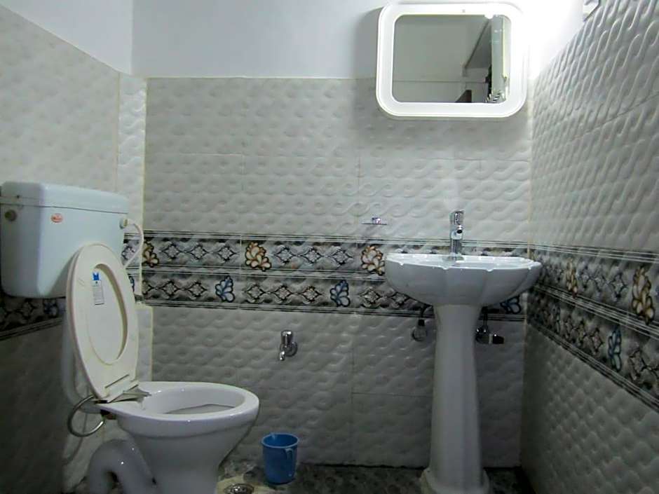 Hotel the Embassy – Srinagar, PA