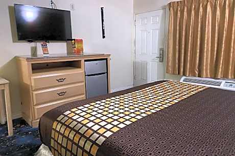 King Bed Non-Smoking