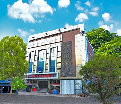 Hotel Samrat