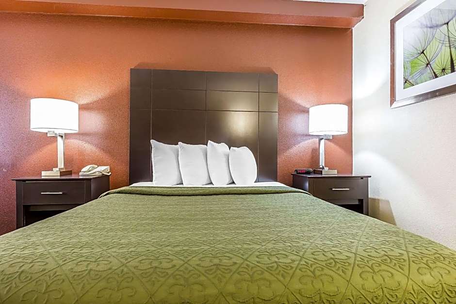 Quality Inn Mount Vernon, IL