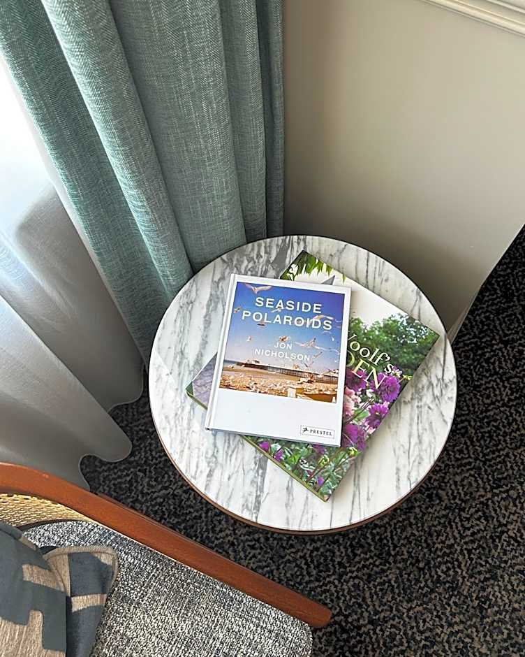 The White Horses by Everly Hotels Collection