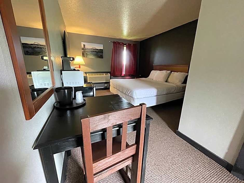Sunnyside Inn and Suites