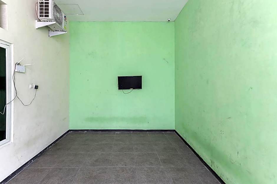 KoolKost Syariah near Alun Alun Sidoarjo