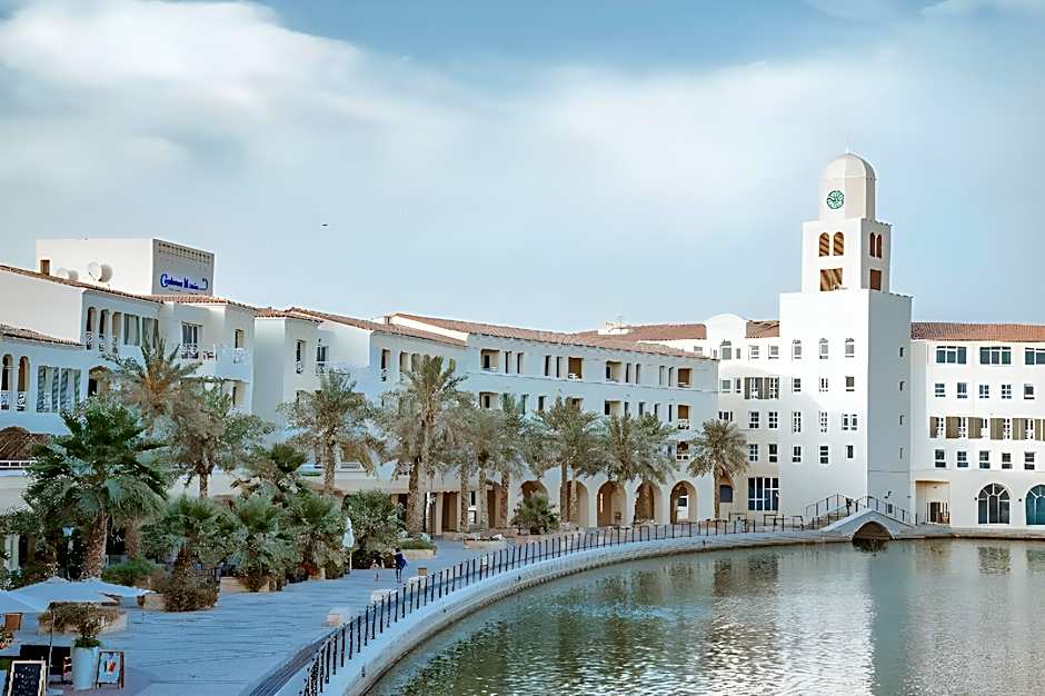 Millennium Lakeview Hotel