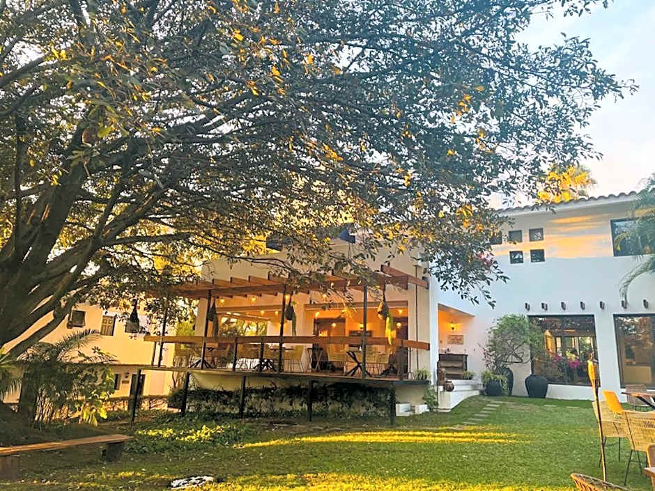 La Provence Restaurant & Hotel Boutique