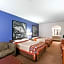 Super 8 by Wyndham Humble/Fm 1960/Hwy 59