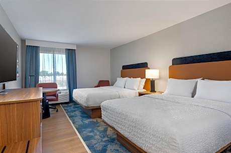 Queen Room with Two Queen Beds - Non-Smoking