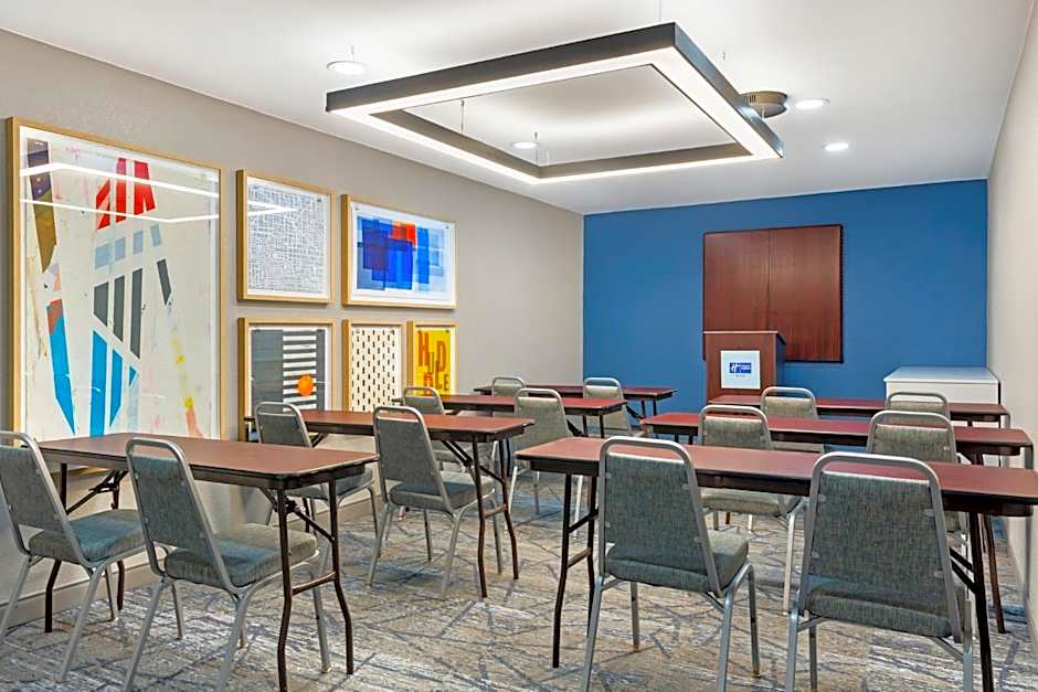 Holiday Inn Express Hyannis - Cape Cod by IHG
