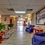 Super 8 by Wyndham Waterloo