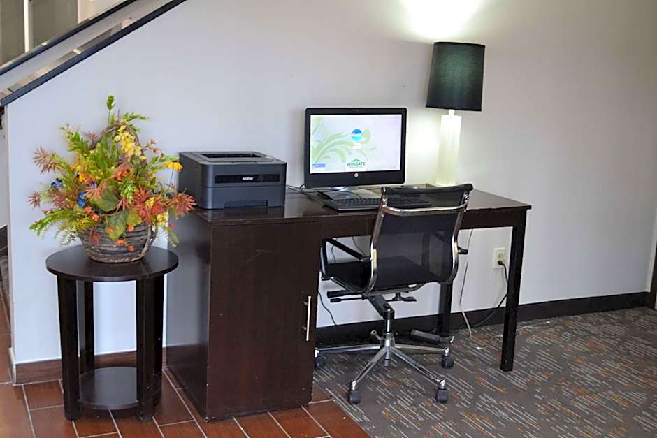 Wingate by Wyndham Bel Air I-95 Exit 77A / APG Area