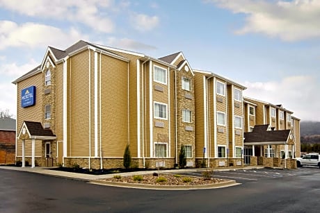 Microtel Inn & Suites By Wyndham Washington/Meadow Lands