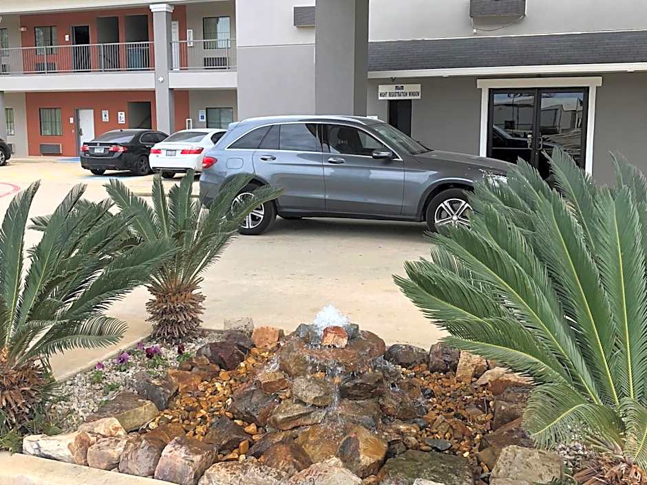 Executive Inn And Suites Joaquin