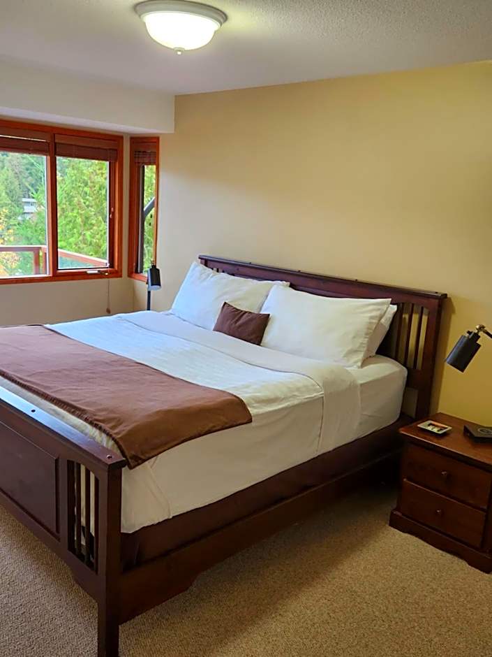 Photo 1 of 14 of Superior 1 King Bed Suite