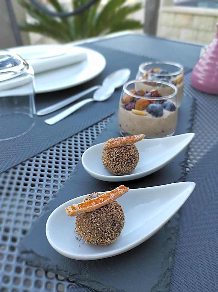 White Stone Villa 43