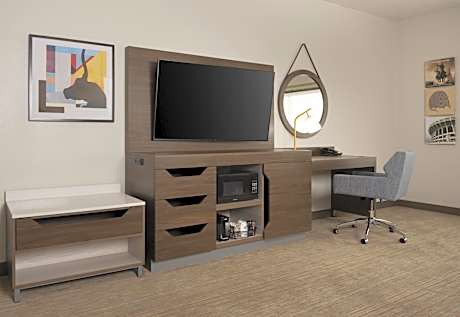 Studio with Two Queen Beds and Sofa Bed - Hearing Access/Non-Smoking