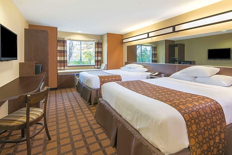 Microtel Inn and Suites North Canton