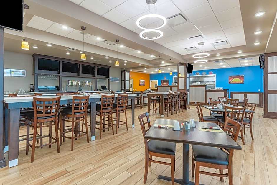 Holiday Inn Hotel and Suites Jefferson City By IHG