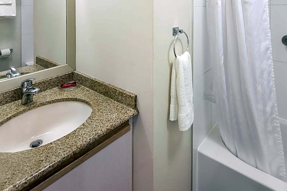 SureStay Hotel by Best Western North Vancouver Capilano