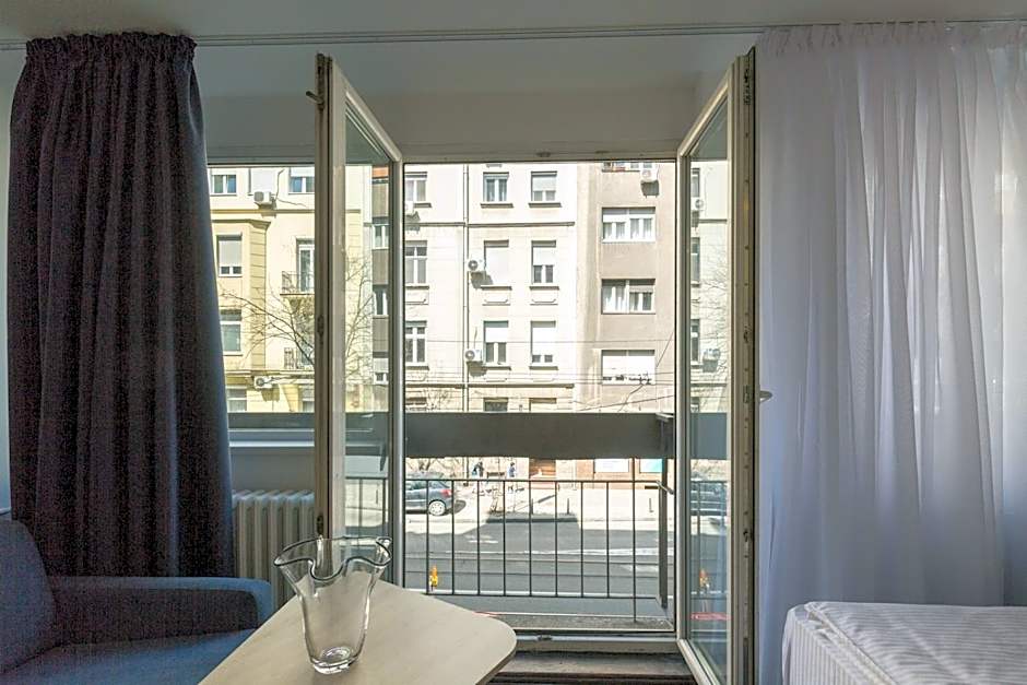 Premium Crown Suites