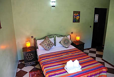 Deluxe Double Room with Shower