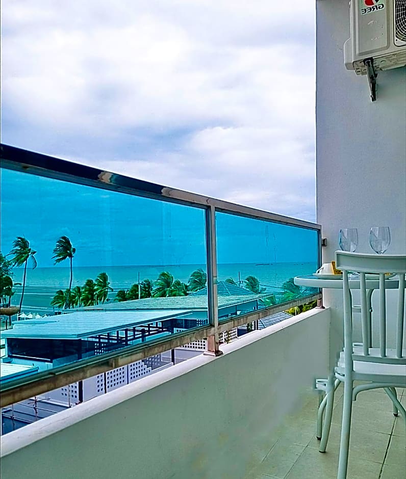 The Sunset Bangsaen Hotel