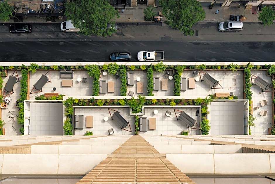 Arlo Midtown