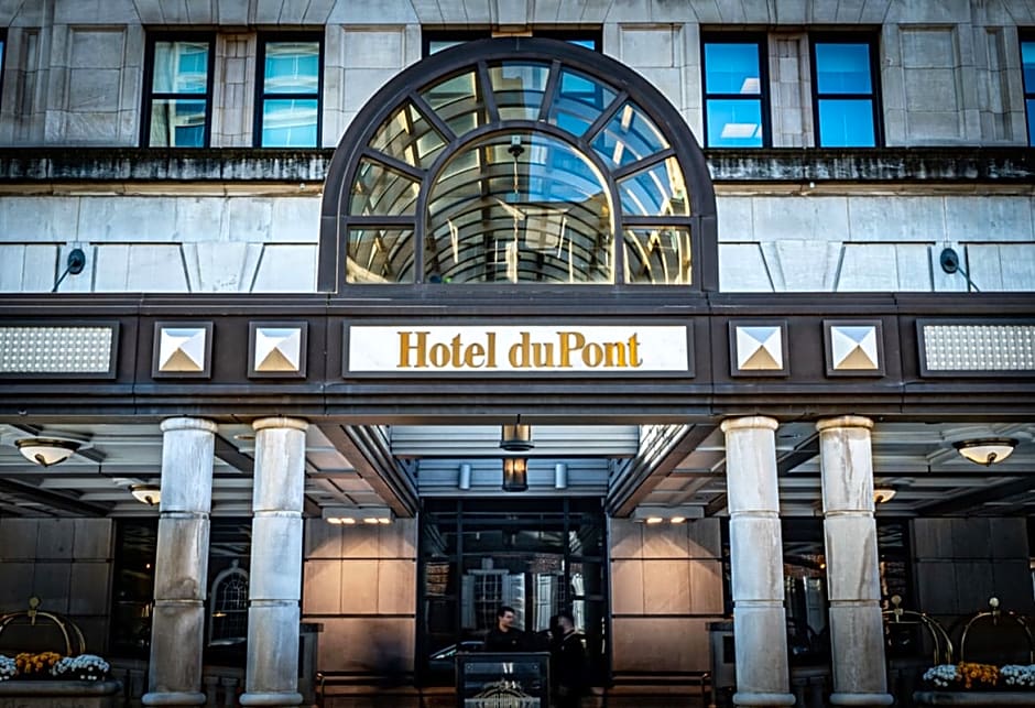 HOTEL DU PONT