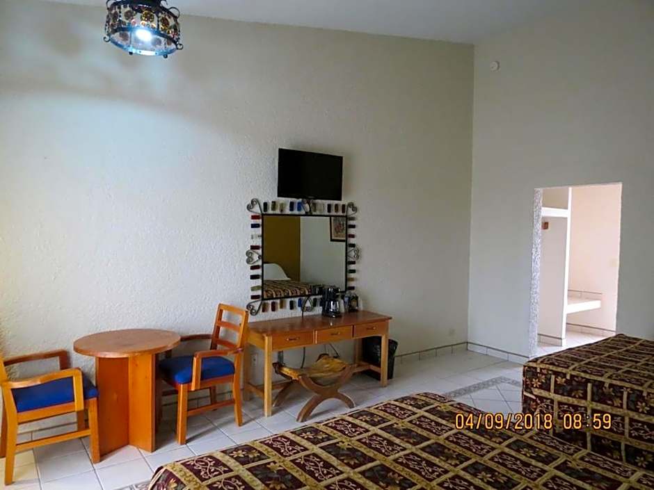 HOTEL MISION SANTA MARIA