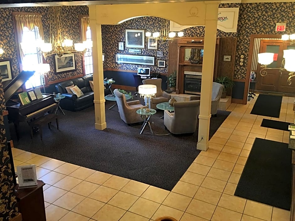 The Island House Hotel