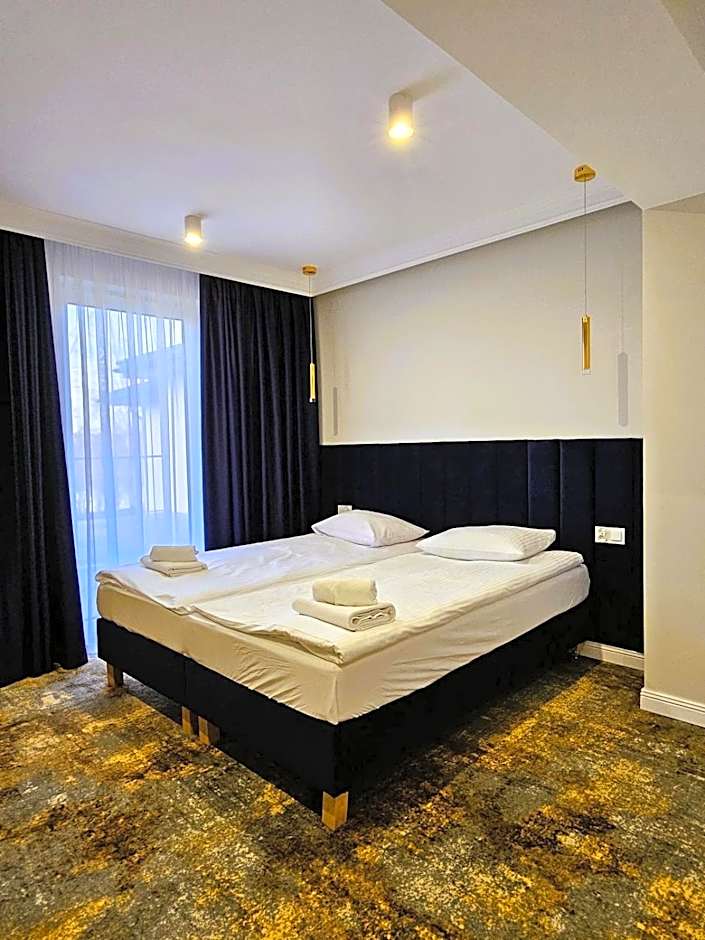 Hotel Przystań Przy Lesie