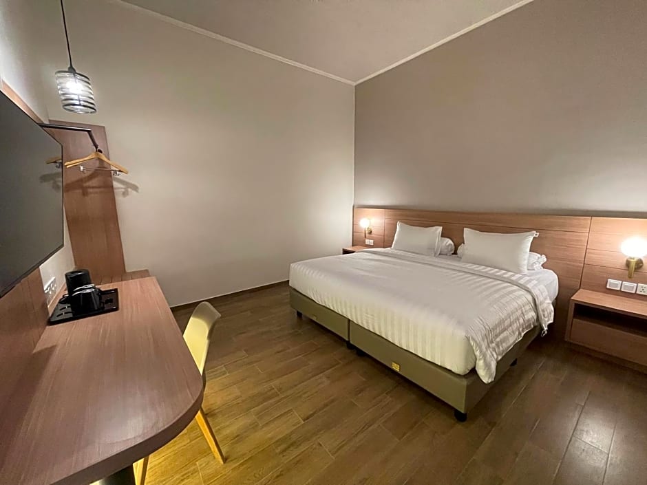 Azana Essence Sanggabuana Bogor