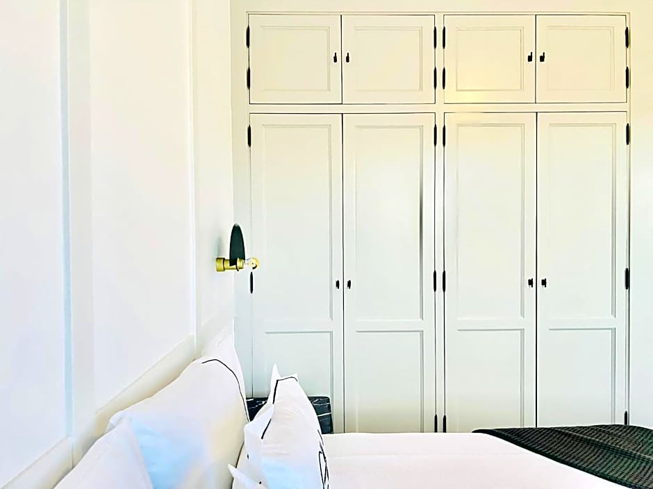 CIH Apartments