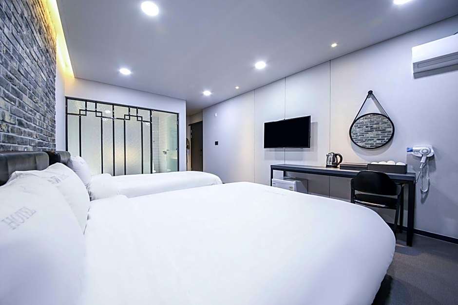 Hotel Cube