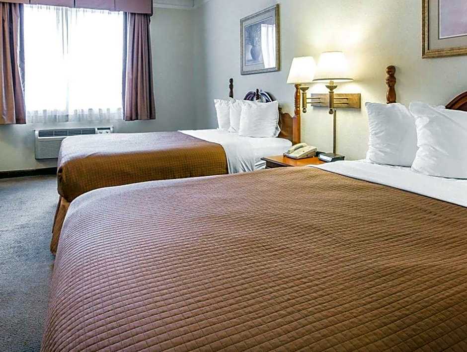 Econo Lodge Inn & Suites Douglasville