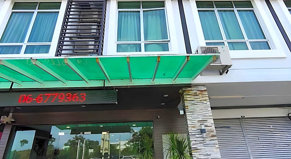 Aero Star Hotel