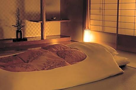 Japanese-Style Superior Room with Lake View