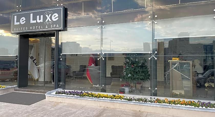 LE LUXE suites hotel SPA
