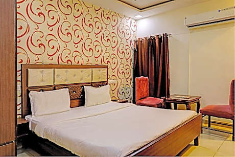 OYO Hotel Harison's