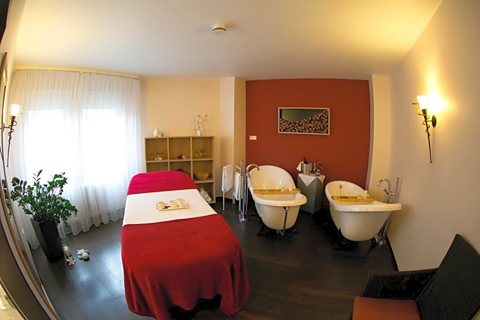 AKZENT Hotel Berg's Alte Bauernschanke- Wellness und Wein