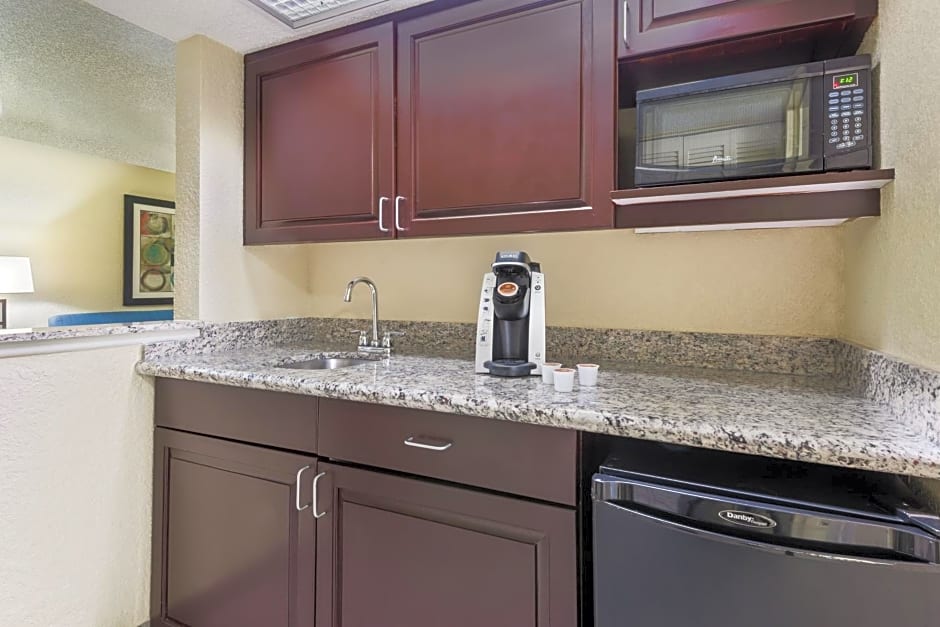 Holiday Inn Express Hotel & Suites Ft. Lauderdale-Plantation By IHG
