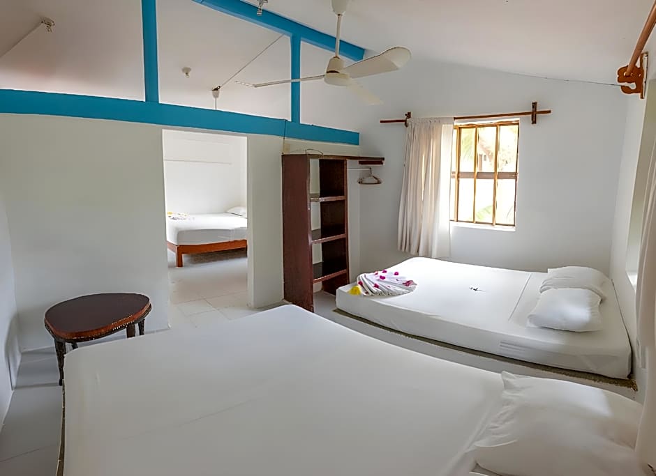 Hotel y Bungalows Acuario