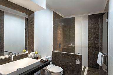 Photo 1 of 7 of Suite