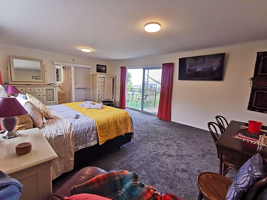 Geyser Lookout BnB